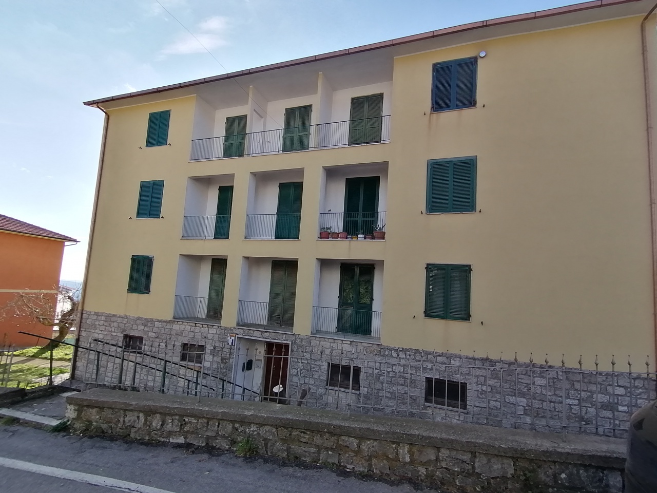 Quadrilocale in vendita a Castell'Azzara