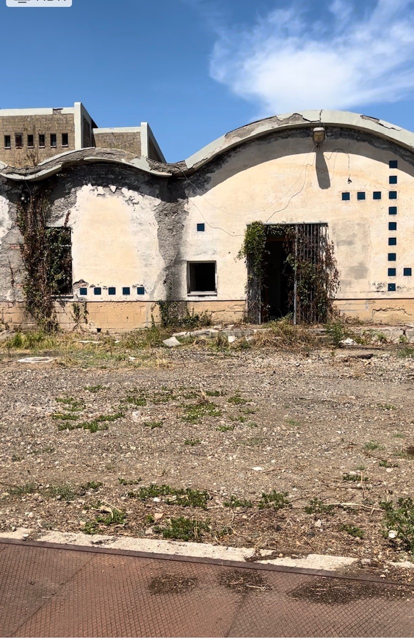 Capannone da ristrutturare a Sorano