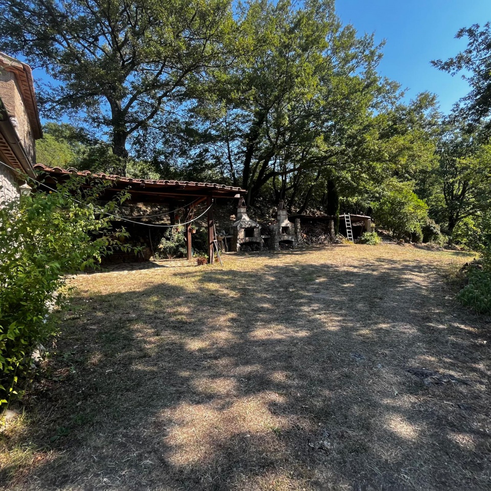 Rustico con giardino a Sorano