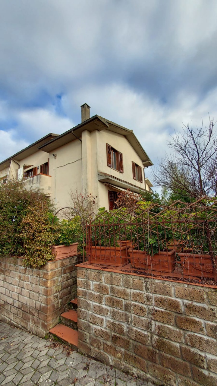 Appartamento con giardino a Pitigliano