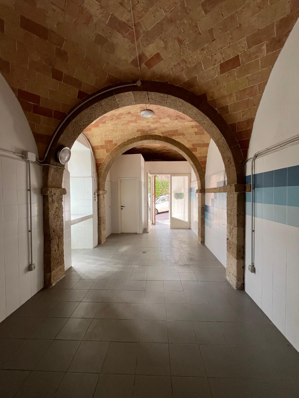 Locale commerciale in affitto a Sorano