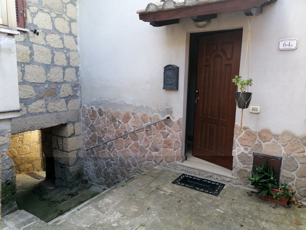 Trilocale arredato in affitto a Pitigliano