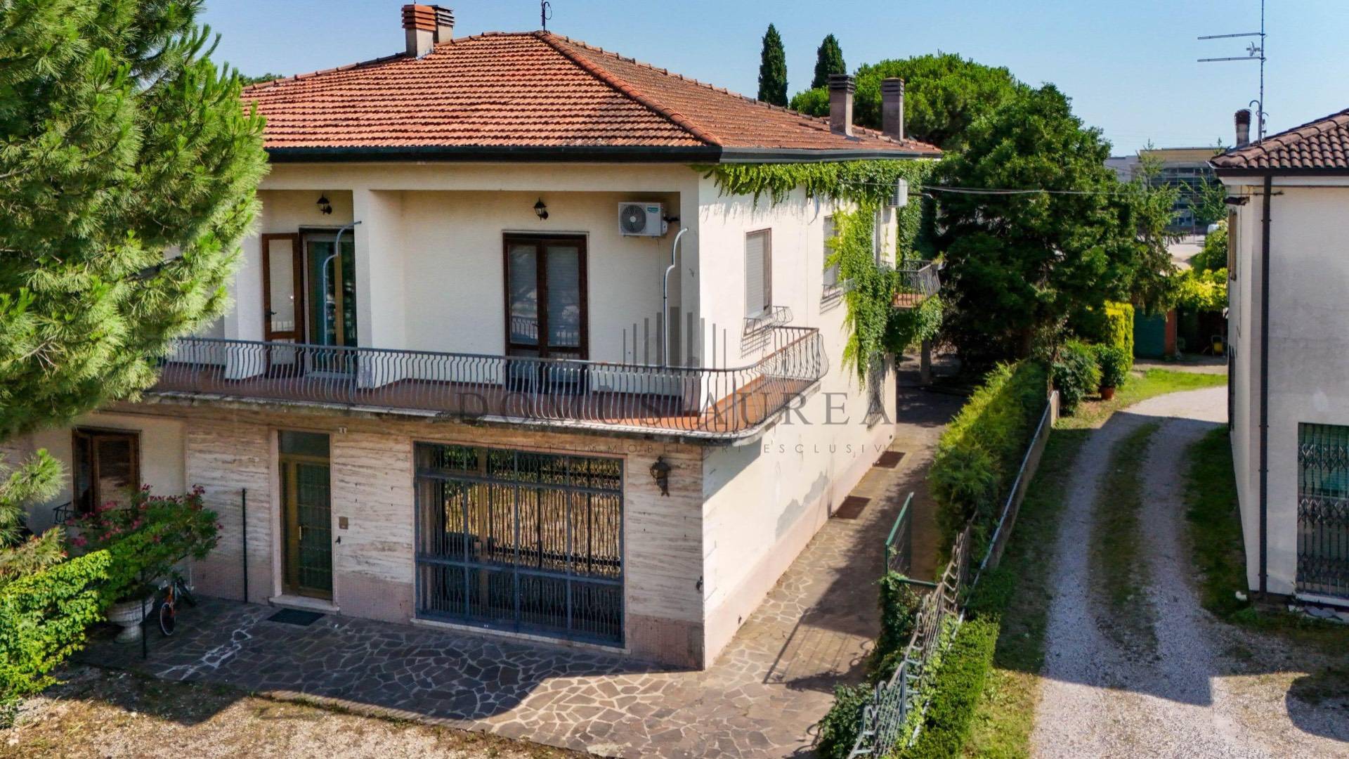 Casa indipendente con terrazzo a Caldiero