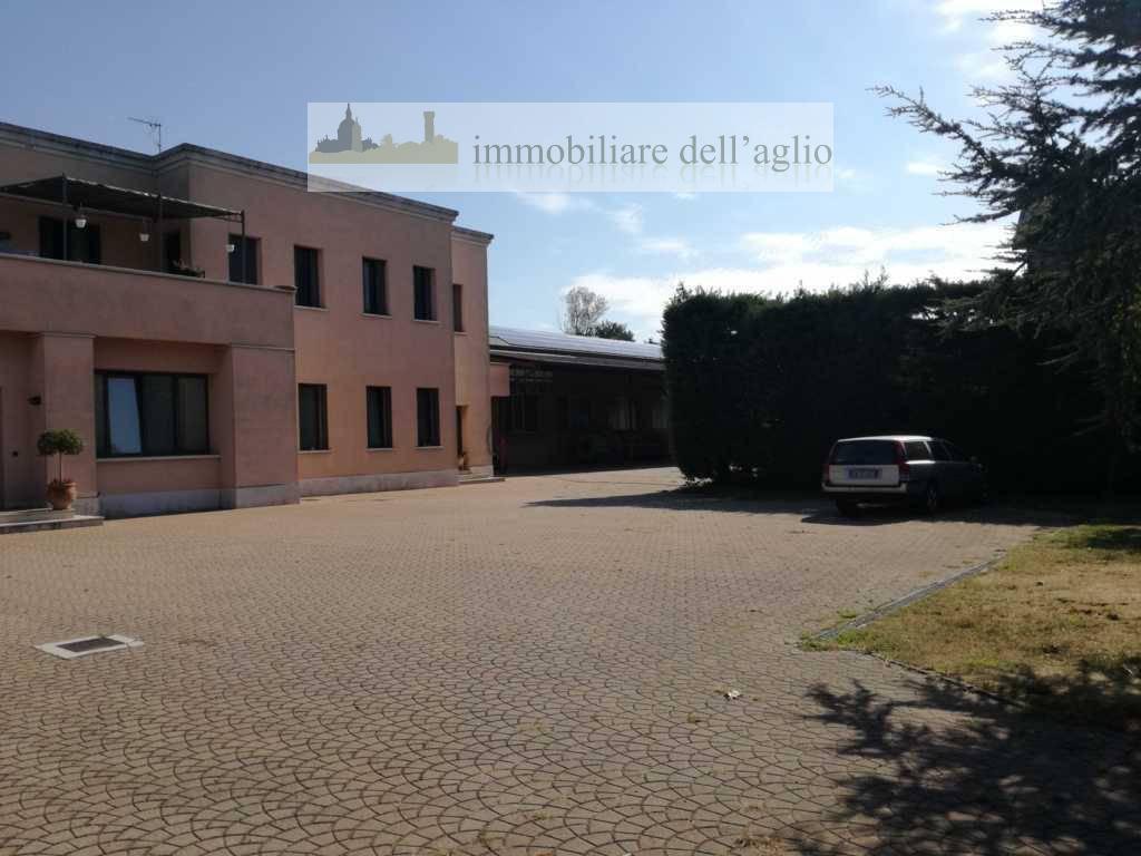 Capannone ristrutturata a Carpenedolo