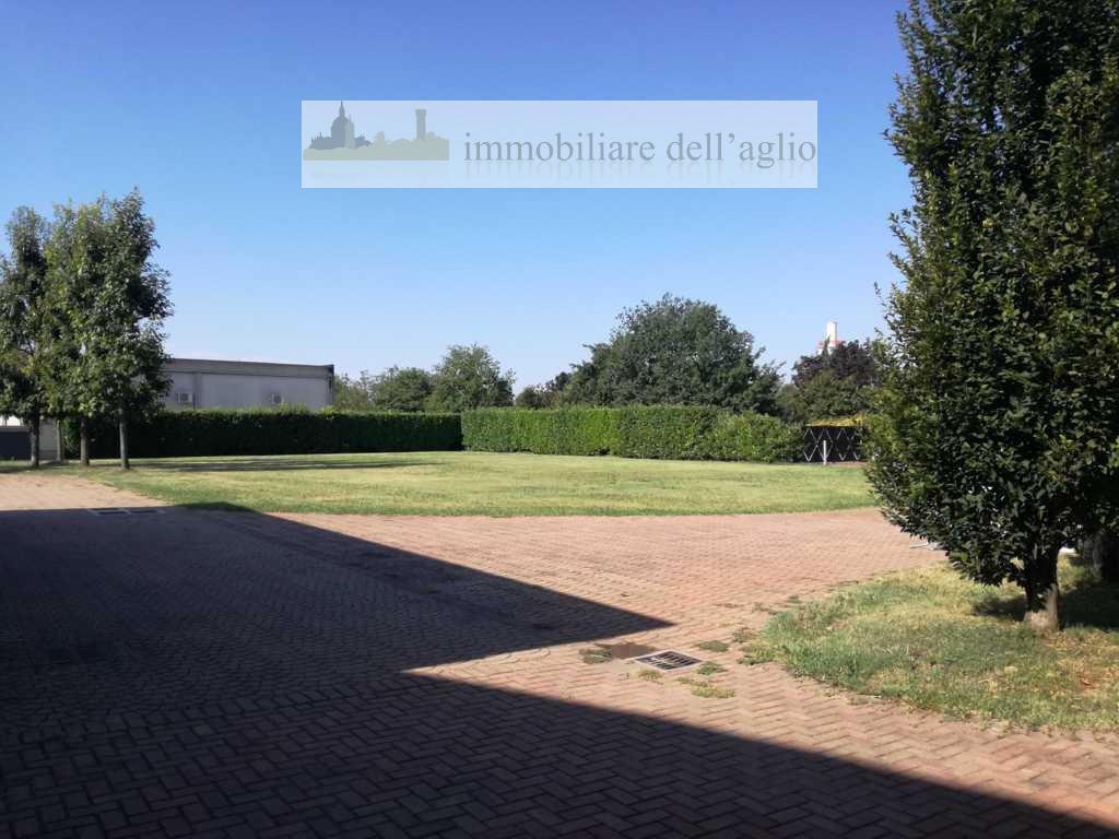 Capannone ristrutturata a Carpenedolo