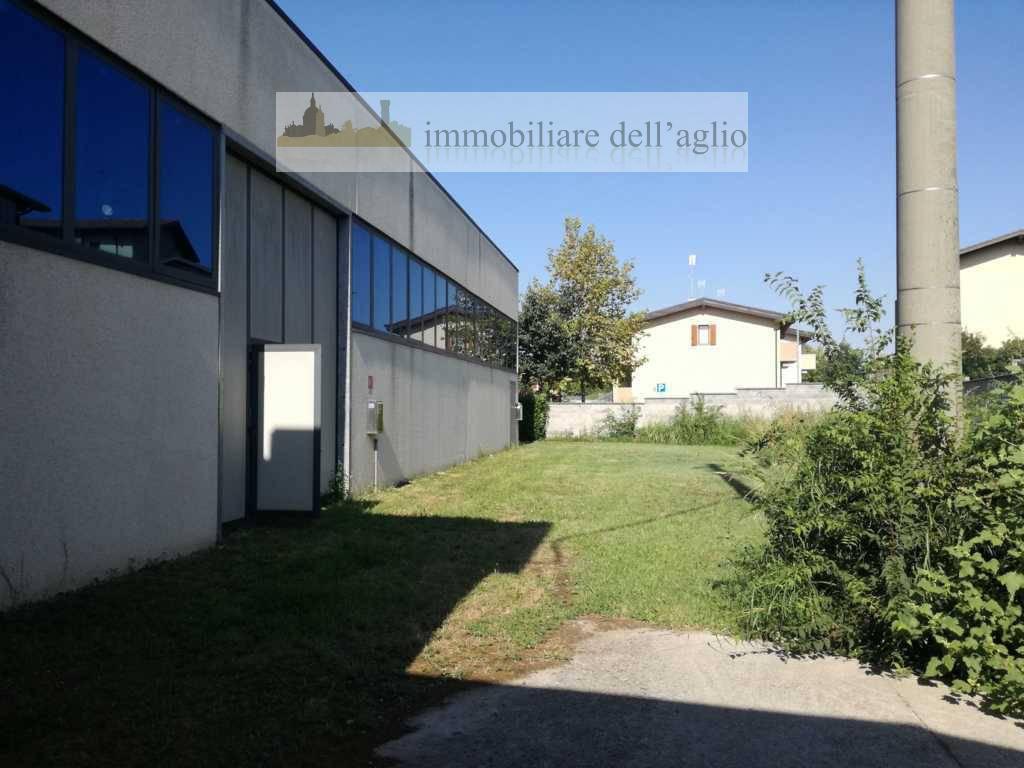 Capannone ristrutturata a Carpenedolo