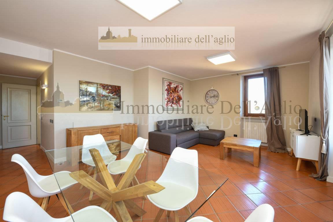 Attico vista lago a Sal�