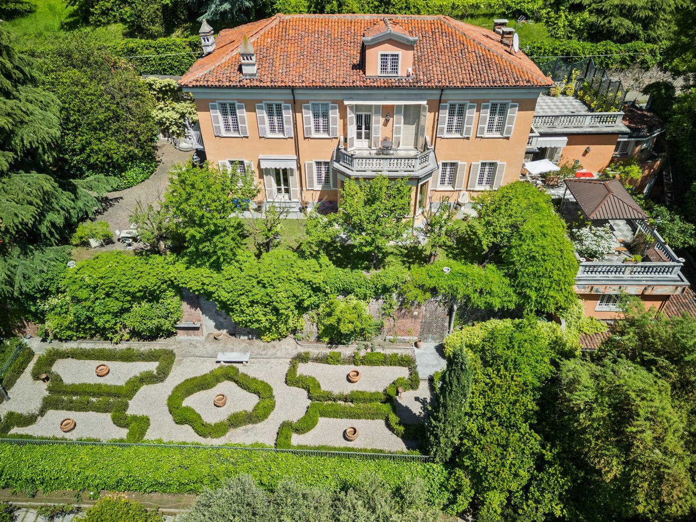 Bilocale in vendita a Luino