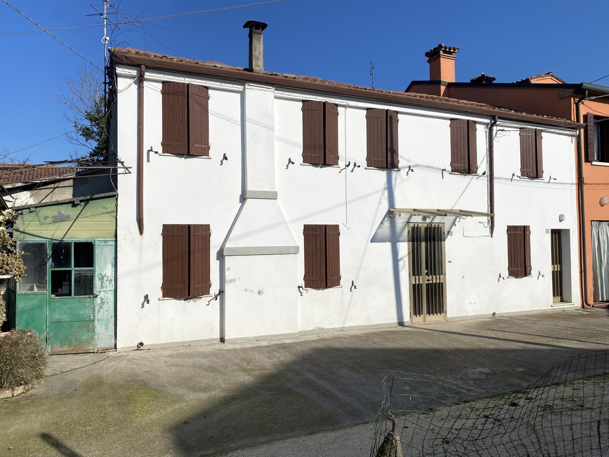 Villa da ristrutturare a Ospedaletto Euganeo