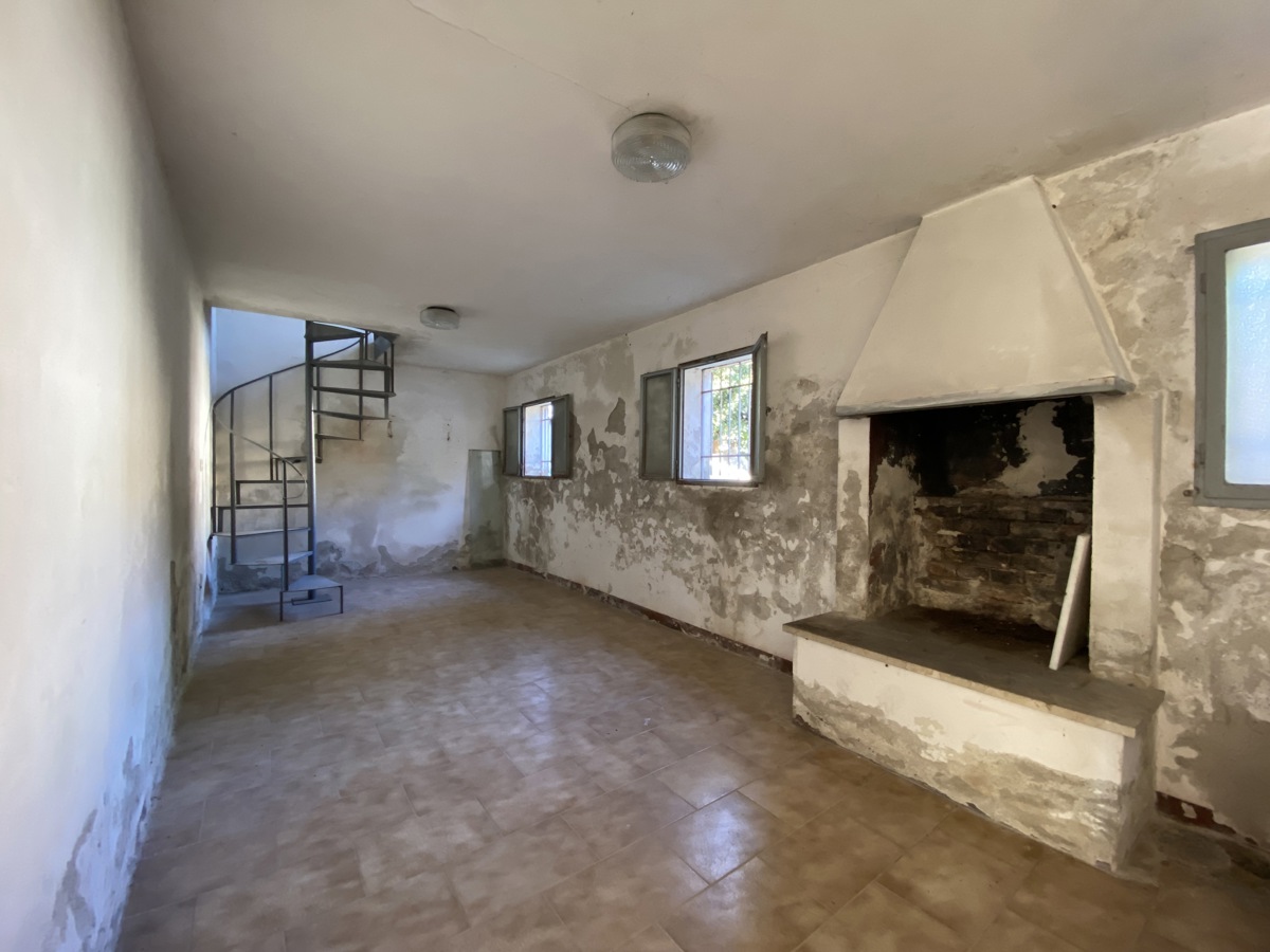 Villa da ristrutturare a Ospedaletto Euganeo