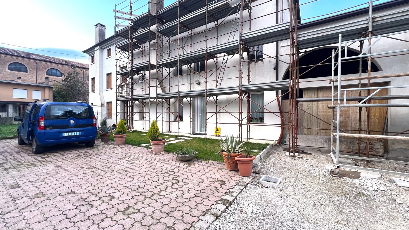 Trilocale con giardino a Ospedaletto Euganeo