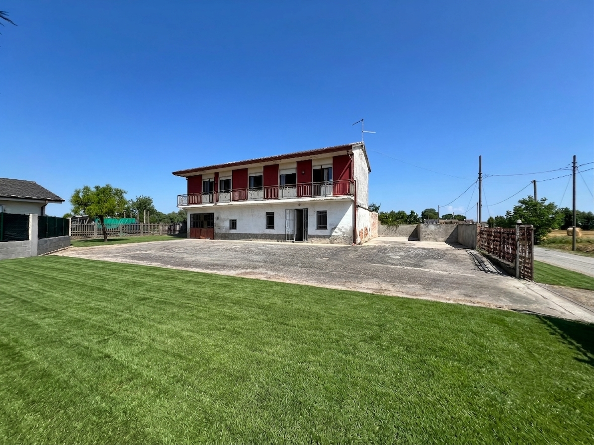 Casa indipendente da ristrutturare a Borgo Veneto
