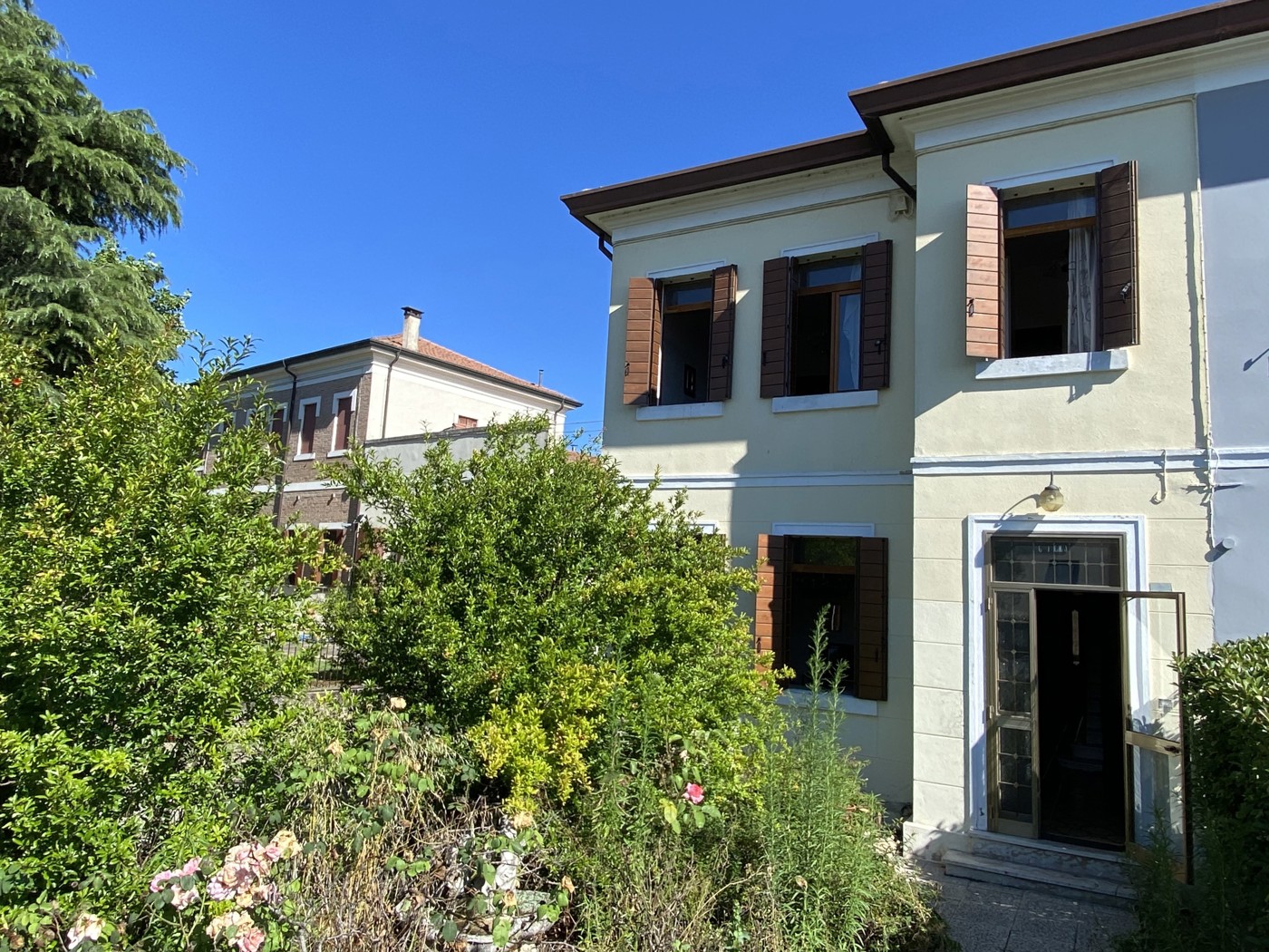 Villa Bifamiliare con giardino a Ospedaletto Euganeo