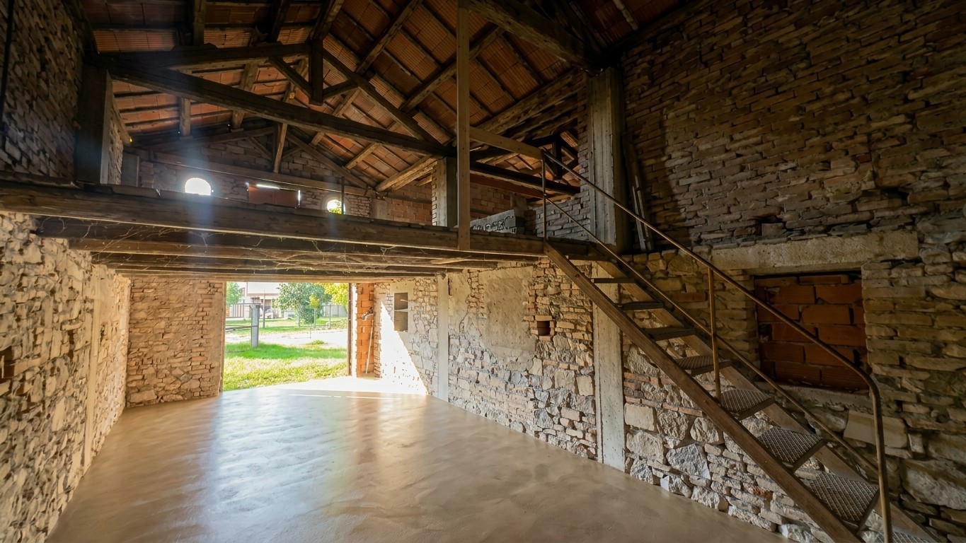 Magazzino in vendita a Este