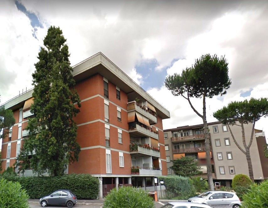 Monolocale arredato in affitto a Roma