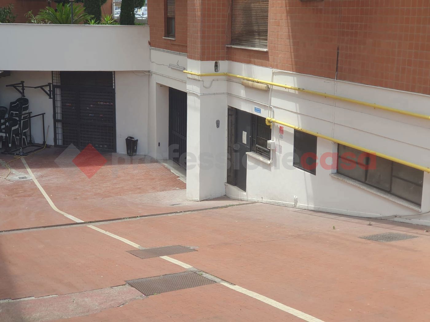 Box/Garage 23mq in vendita a Roma