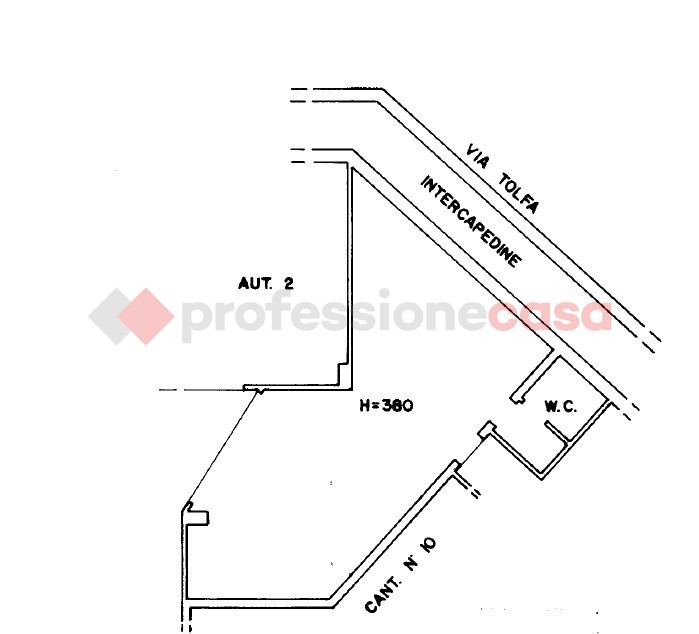 Box/Garage 44mq in vendita a Roma