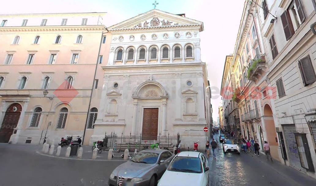 Quadrilocale arredato in affitto a Roma