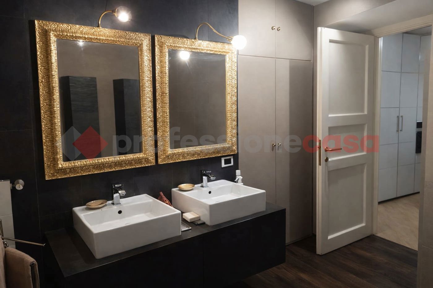 Quadrilocale arredato in affitto a Roma