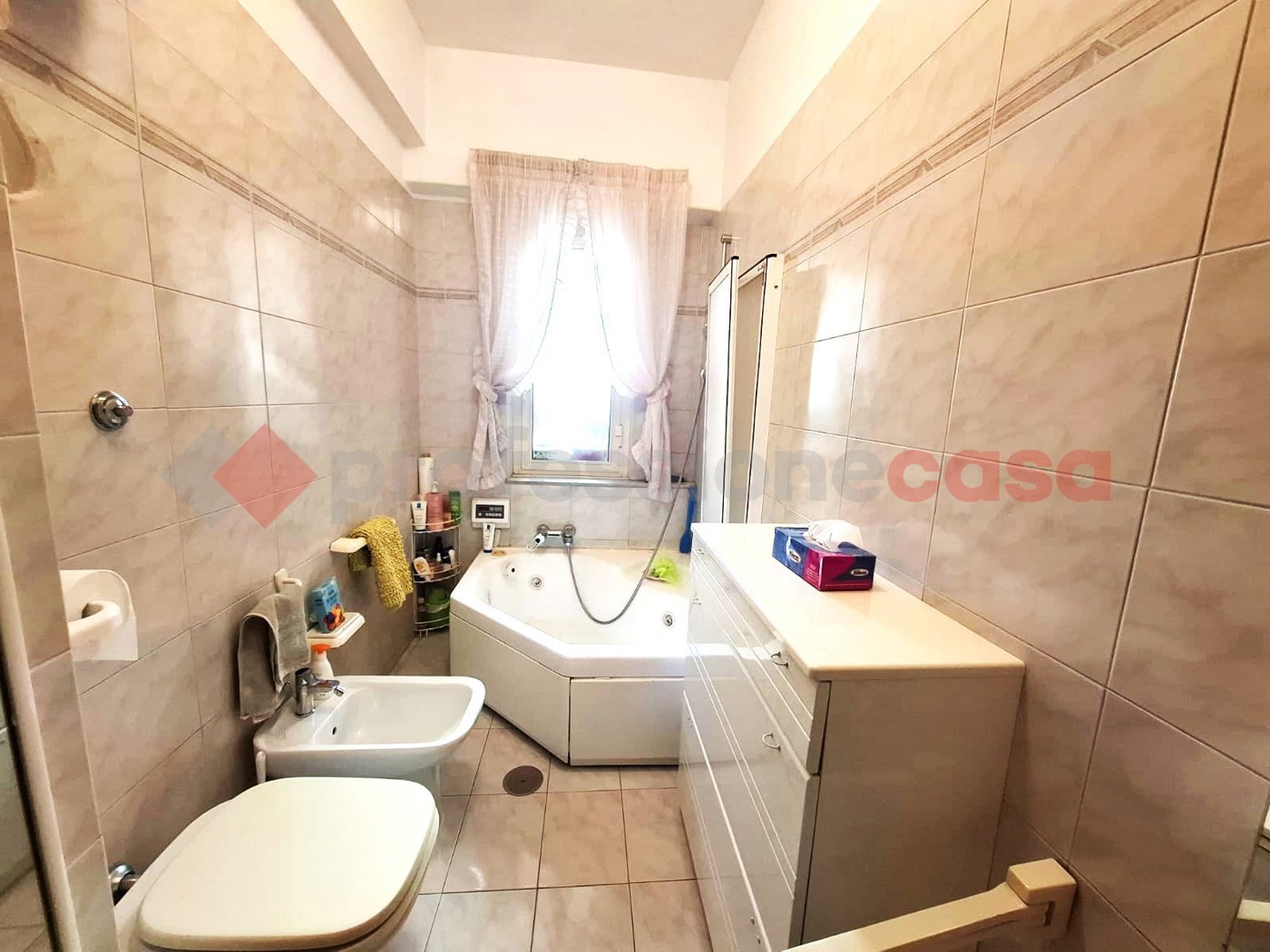 Trilocale arredato in affitto a Roma