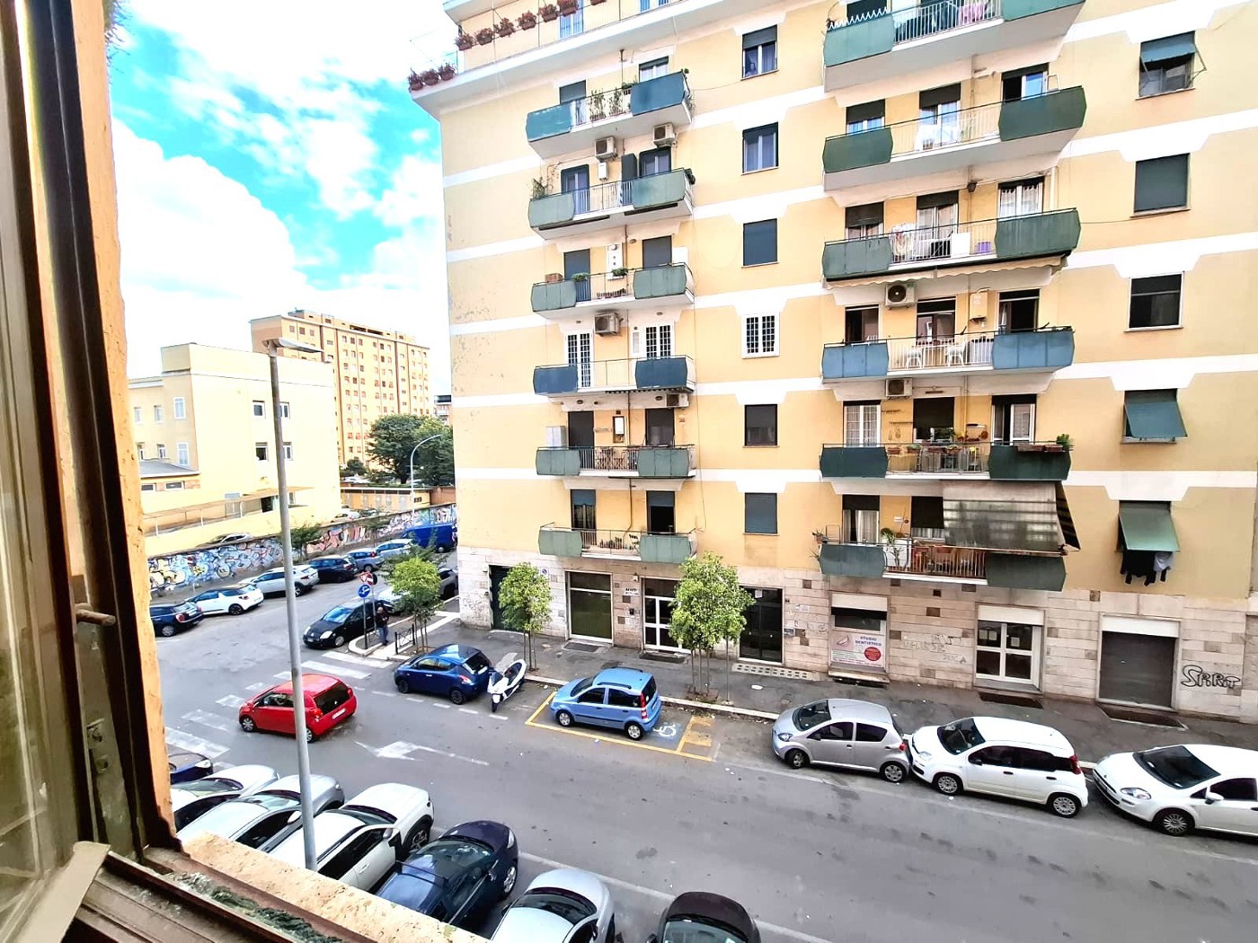 Quadrilocale arredato in affitto a Roma