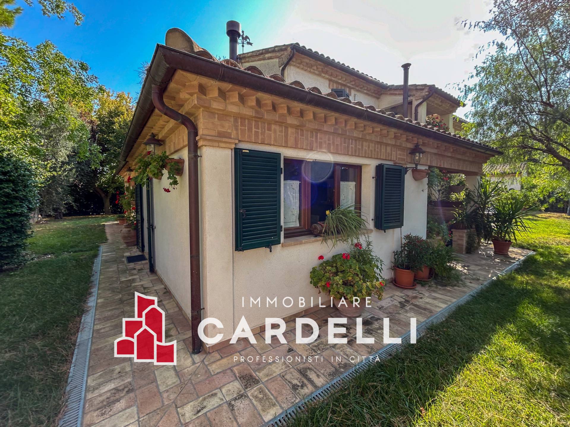 Villa in vendita a Montelupone, CAMPAGNA