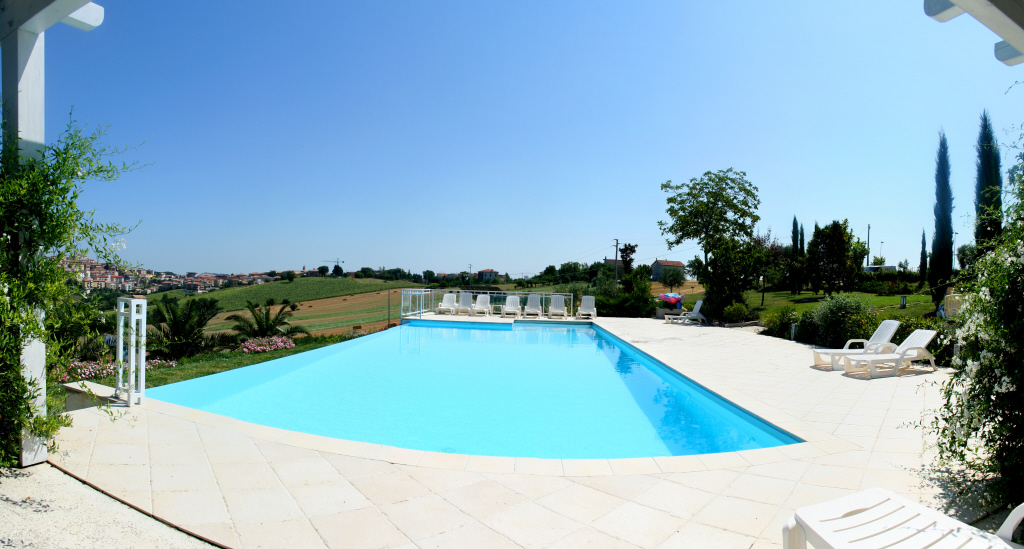 Casale in vendita a Monte San Giusto, PERIFERIA