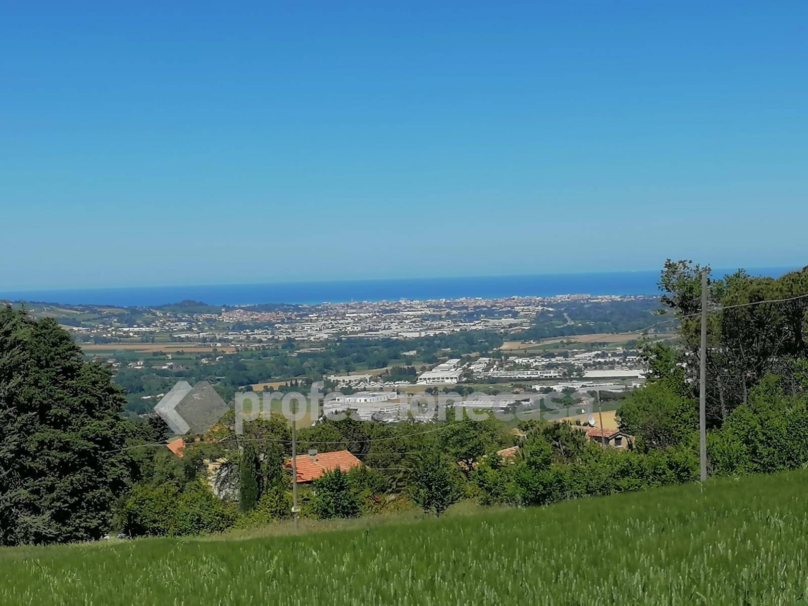 Terreno edificabile in vendita a Montegranaro, VILLA LUCIANI