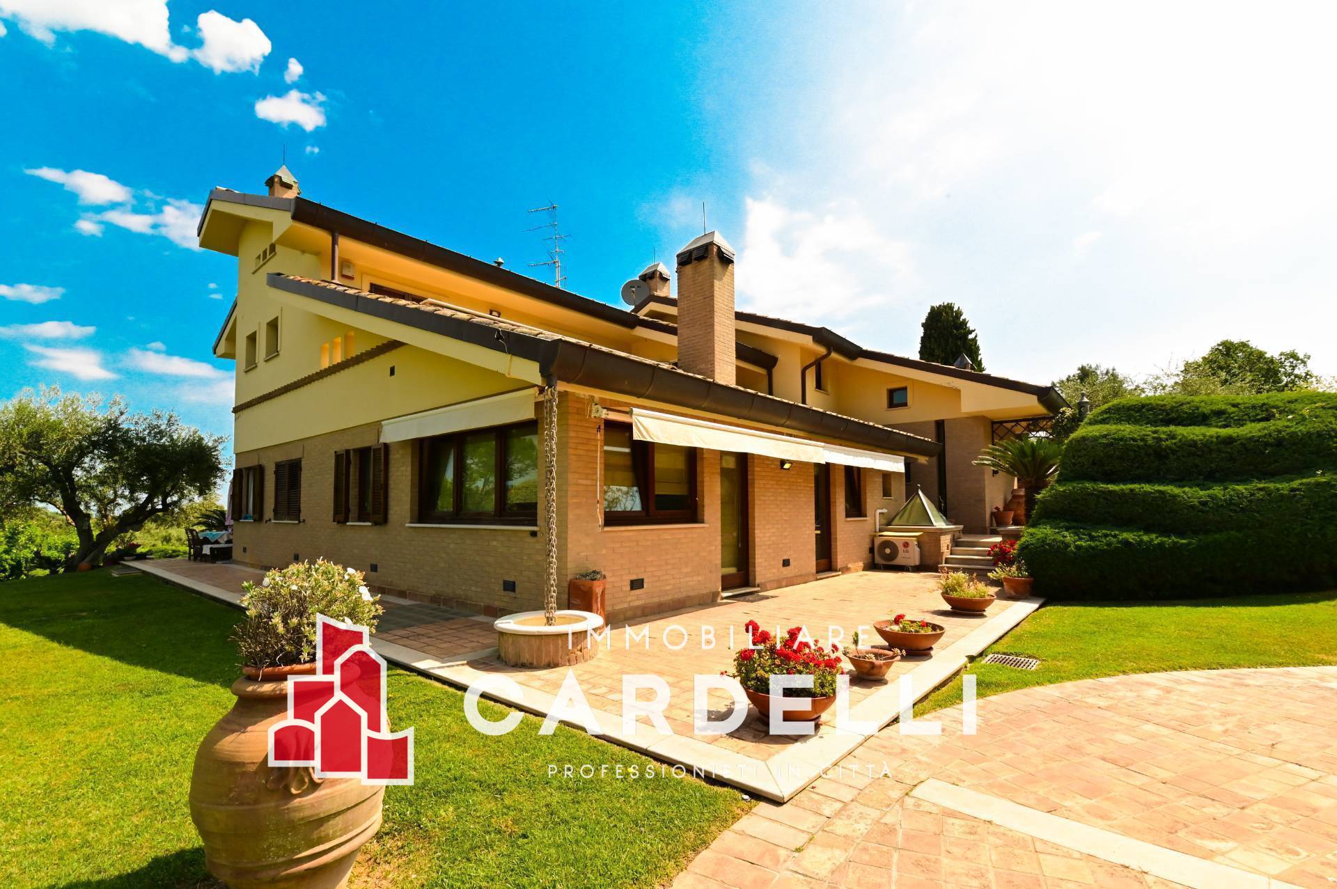 Villa in vendita a Civitanova Marche