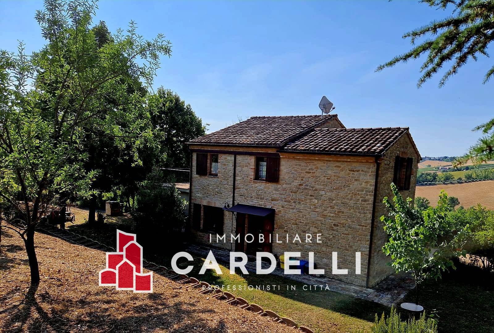 Casa singola in vendita a Monte Rinaldo