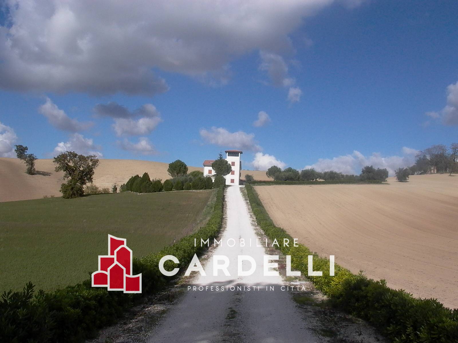 Villa in vendita a Macerata, CAMPAGNA