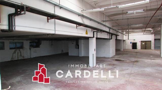 Capannone in vendita a Treia