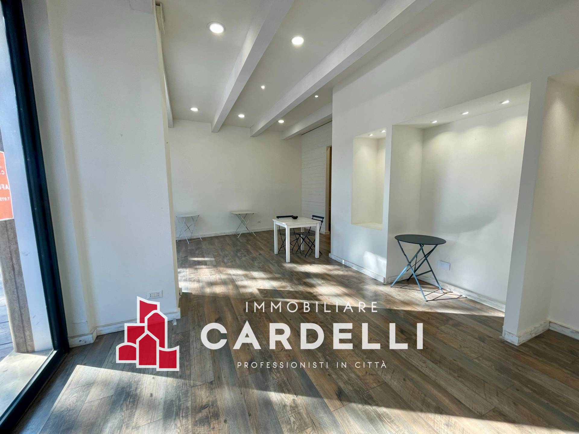 Locale commerciale in affitto a Civitanova Marche