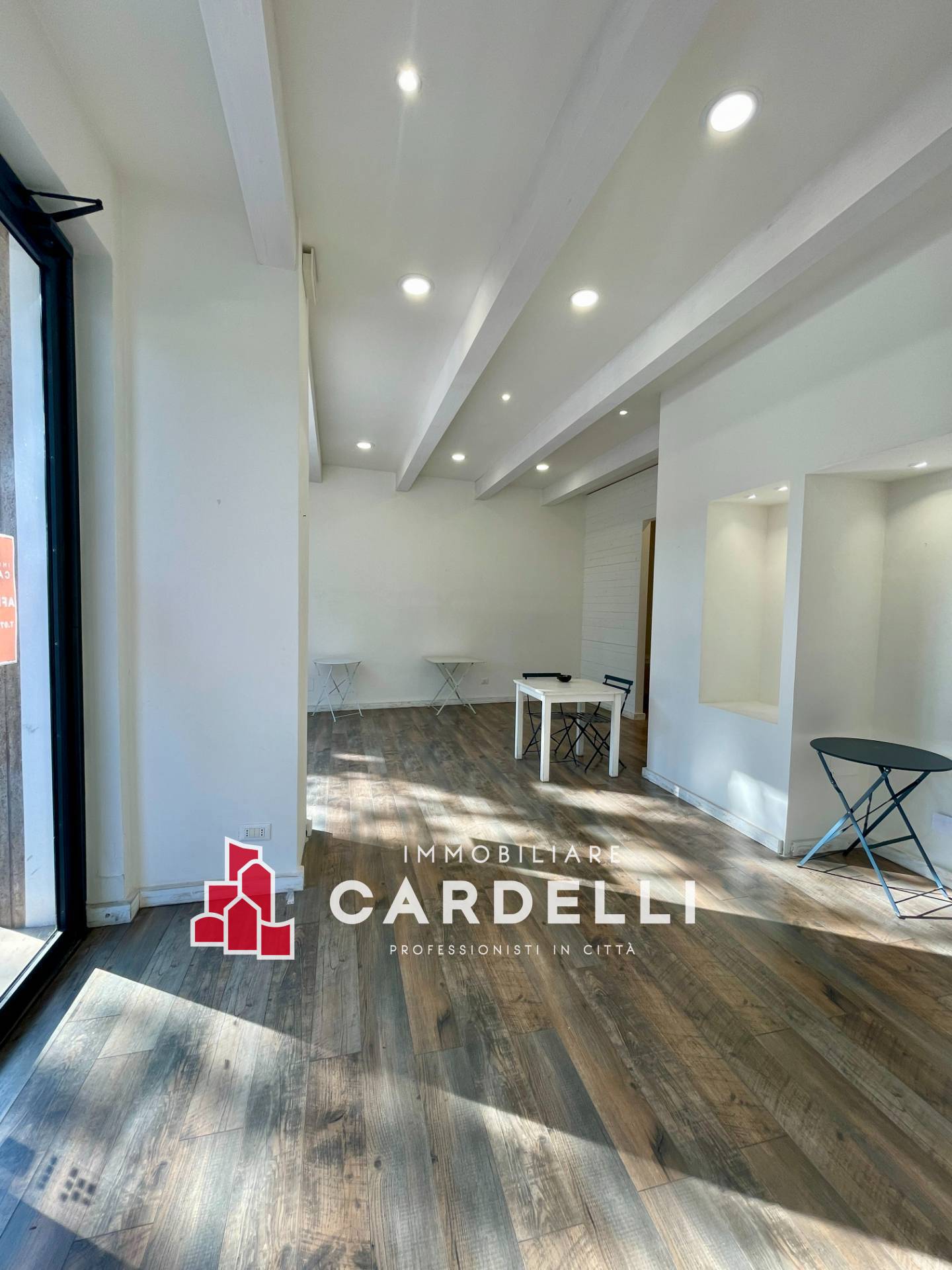 Locale commerciale in affitto a Civitanova Marche