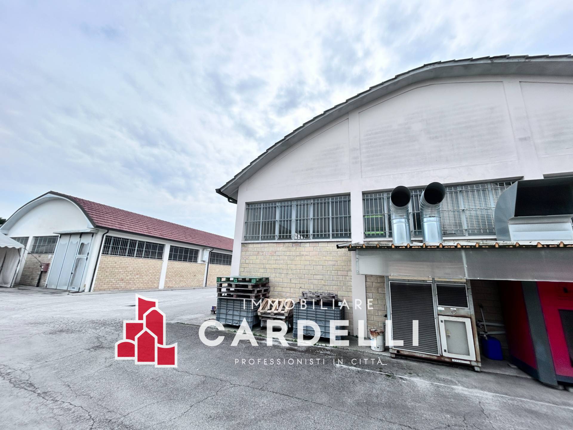 Capannone in vendita a Civitanova Marche, Zona Industriale A