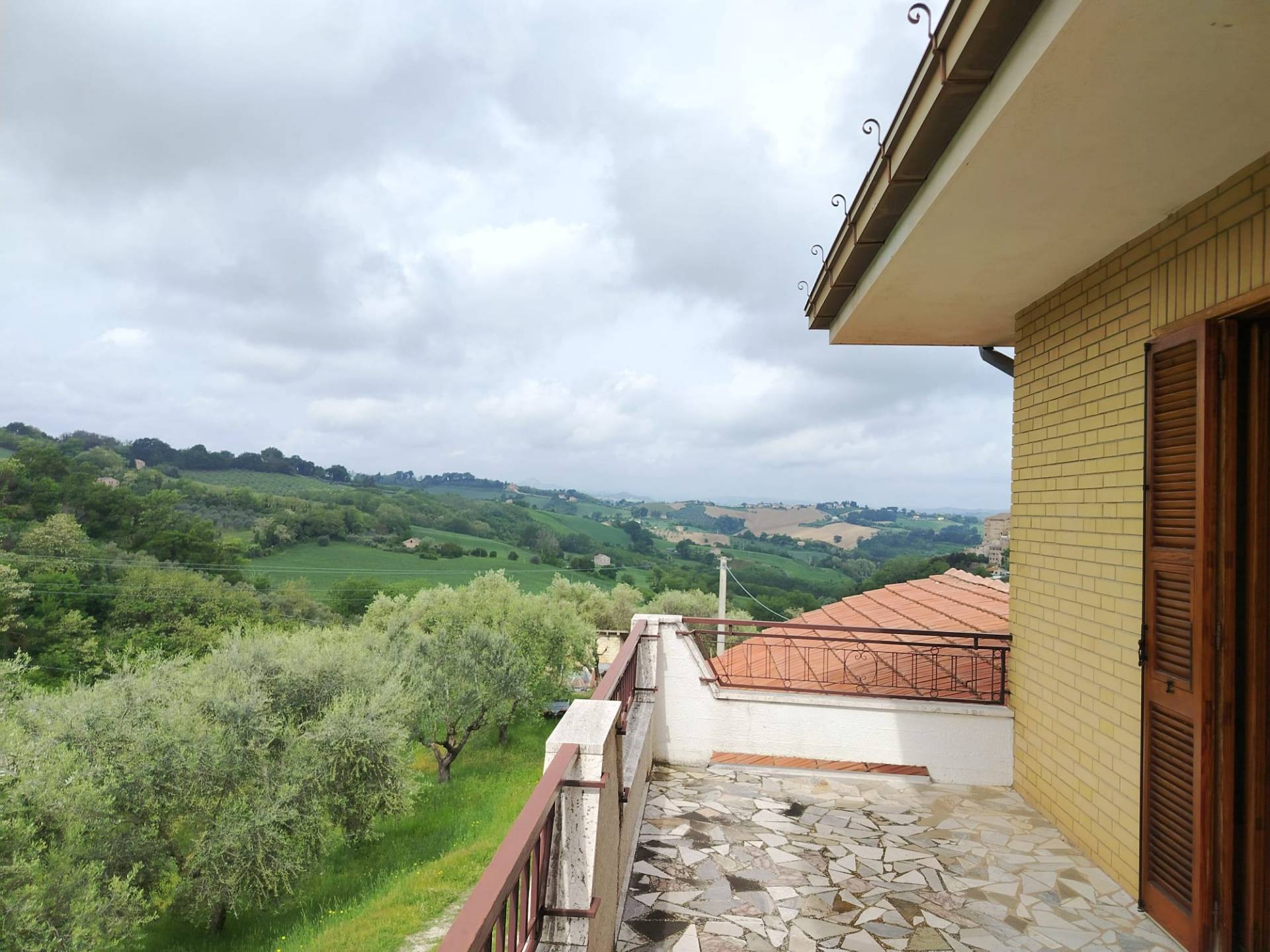 Casa colonica in vendita a Montottone