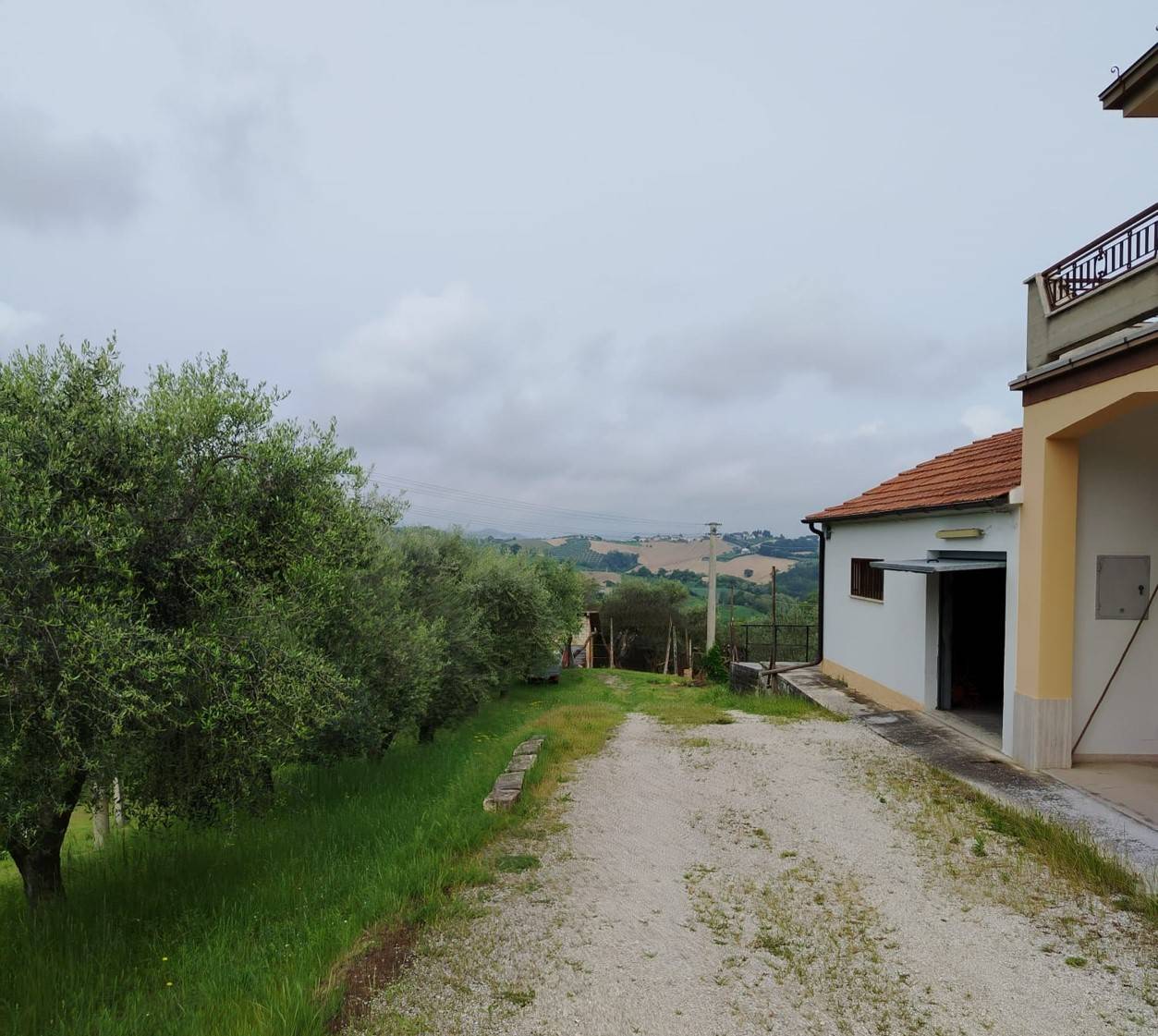 Casa colonica in vendita a Montottone