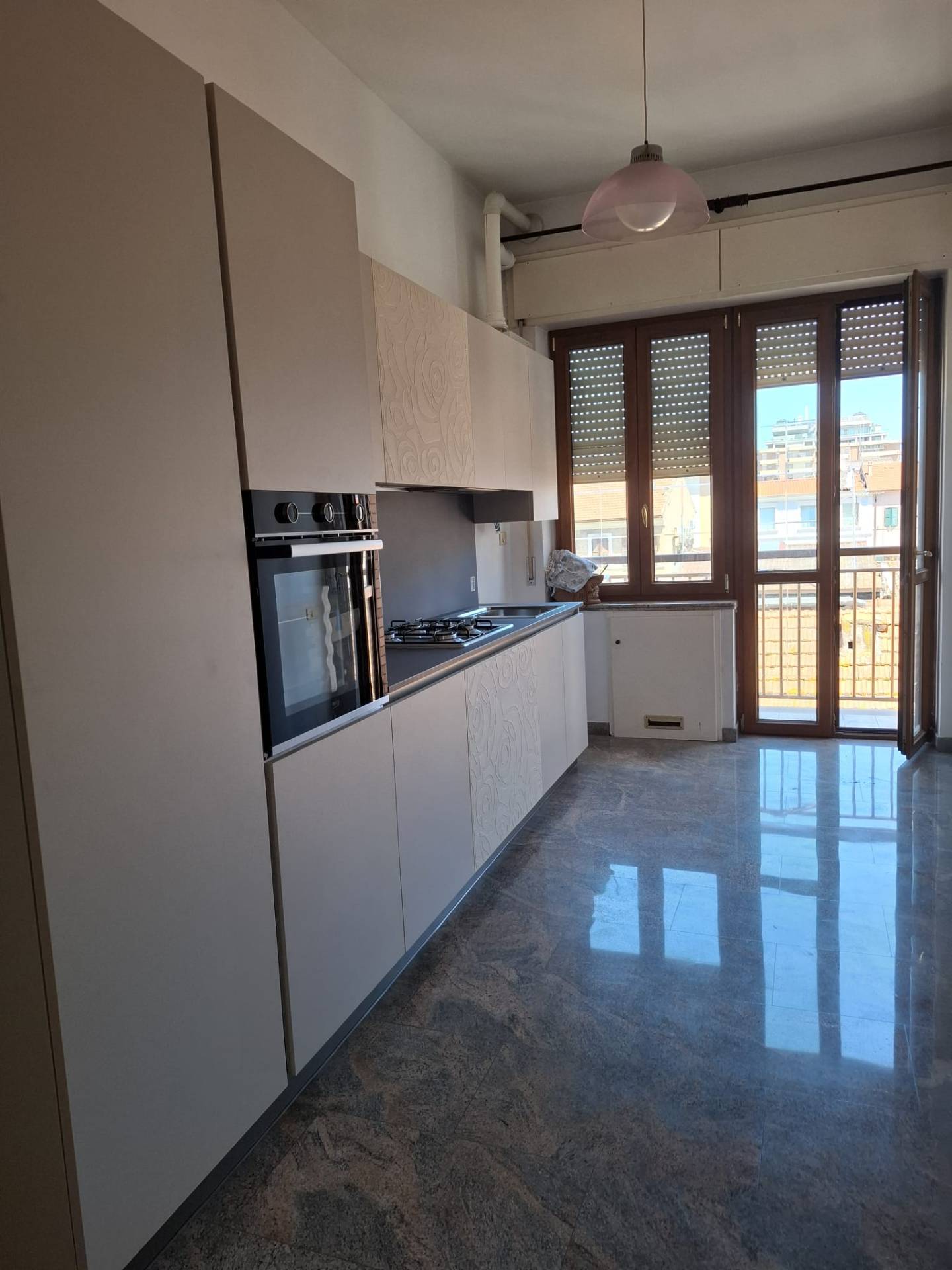 Appartamento in affitto a Civitanova Marche, Centro