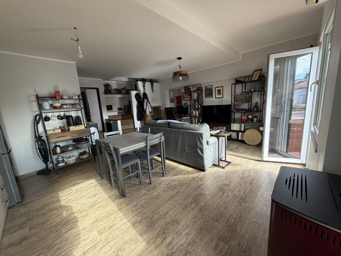 Trilocale ristrutturato a Cerveteri