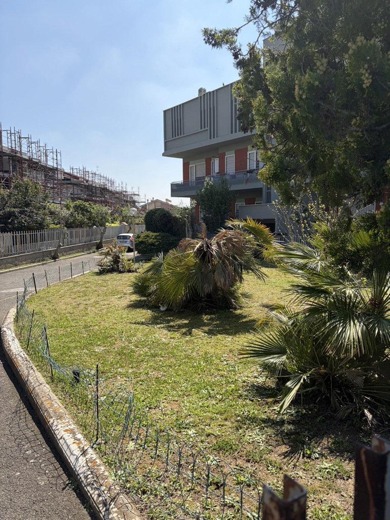 Box/Garage 13mq in vendita a Cerveteri