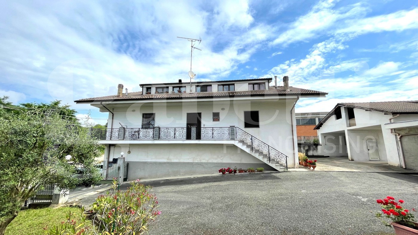 Casa indipendente in vendita a Capriata d'Orba