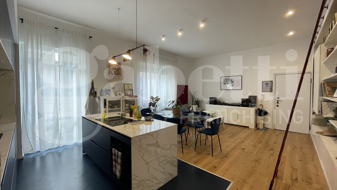 Quadrilocale arredato in affitto a Genova