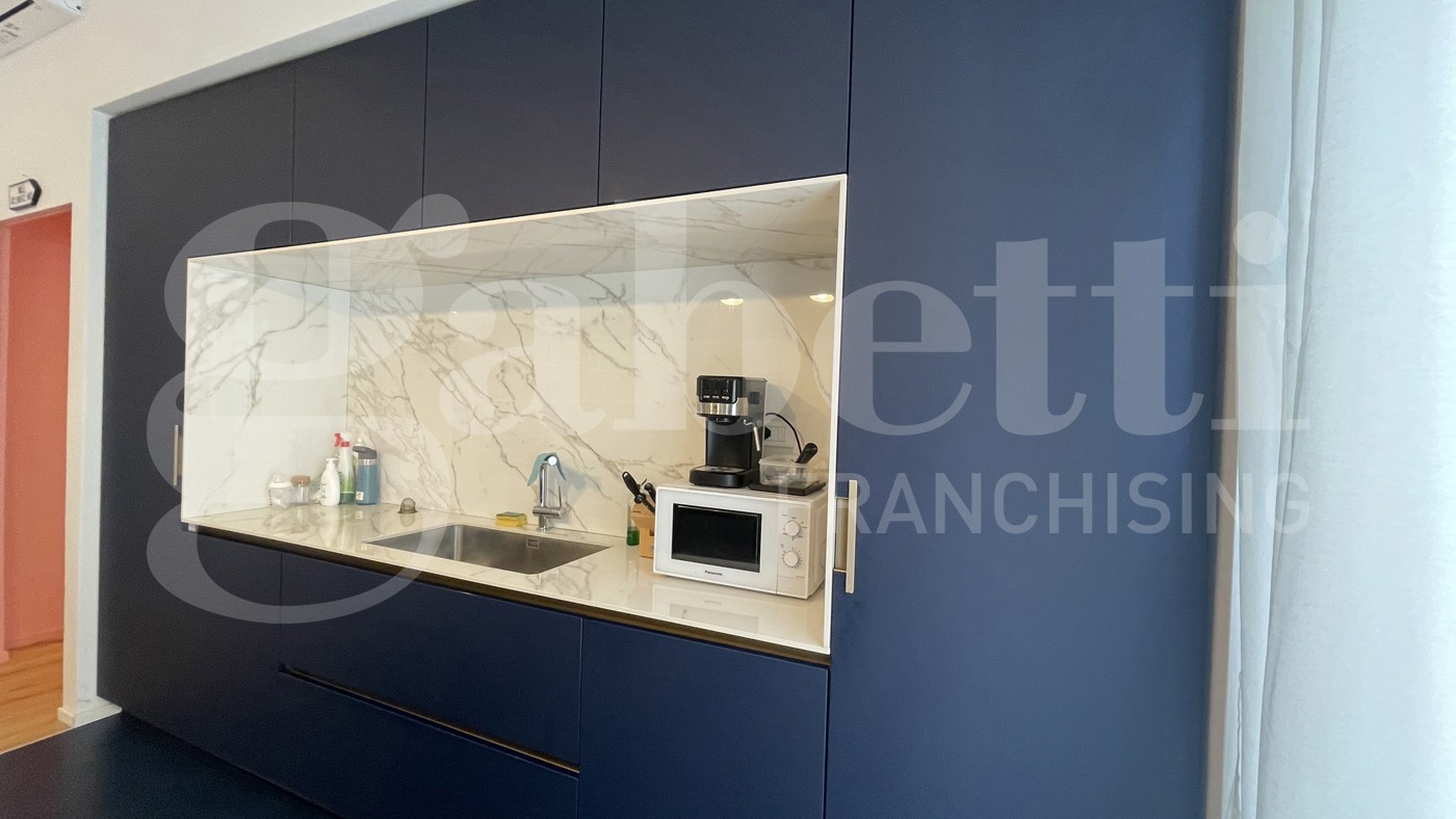 Quadrilocale arredato in affitto a Genova