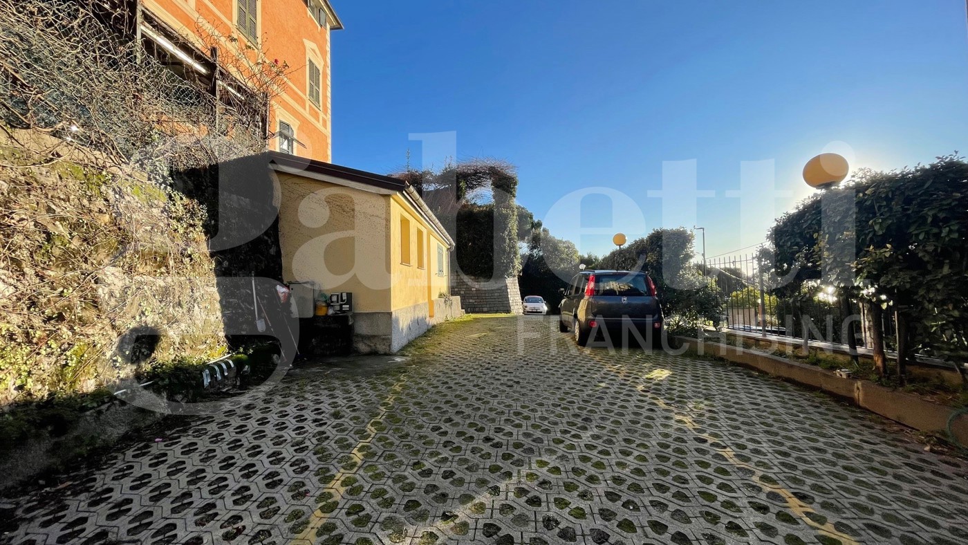 Appartamento in vendita a Genova