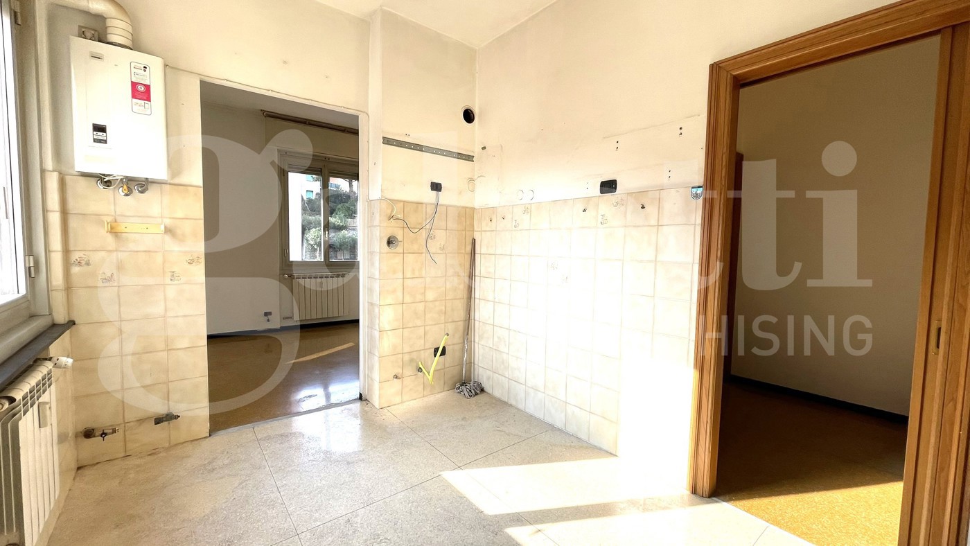 Quadrilocale in vendita a Genova