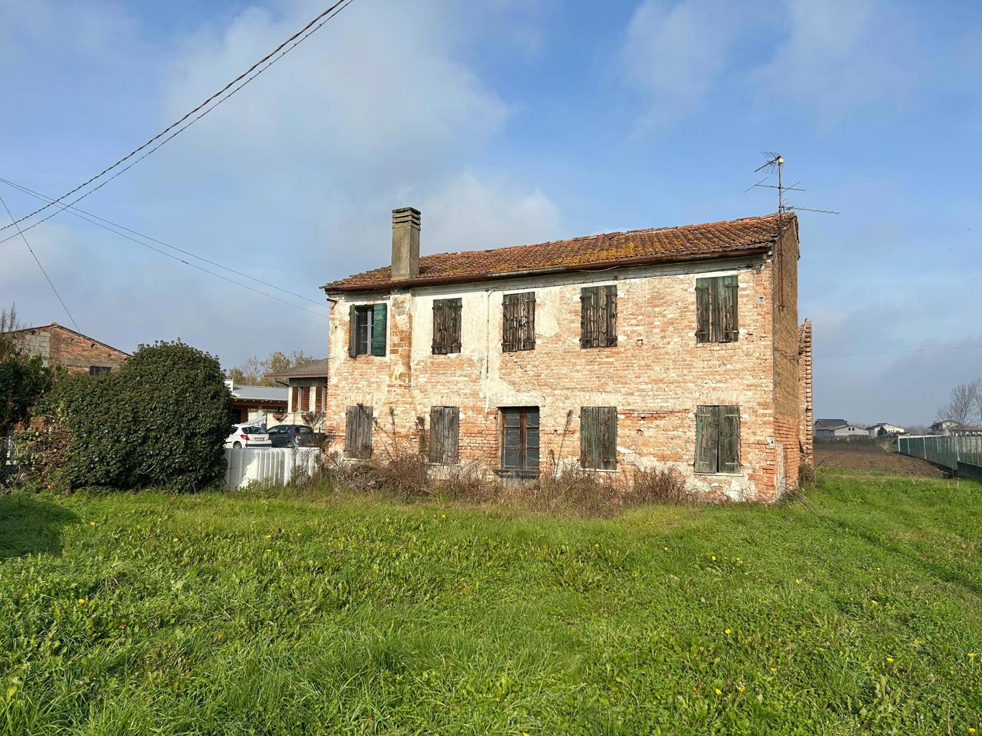 Rustico con giardino a Terrazzo