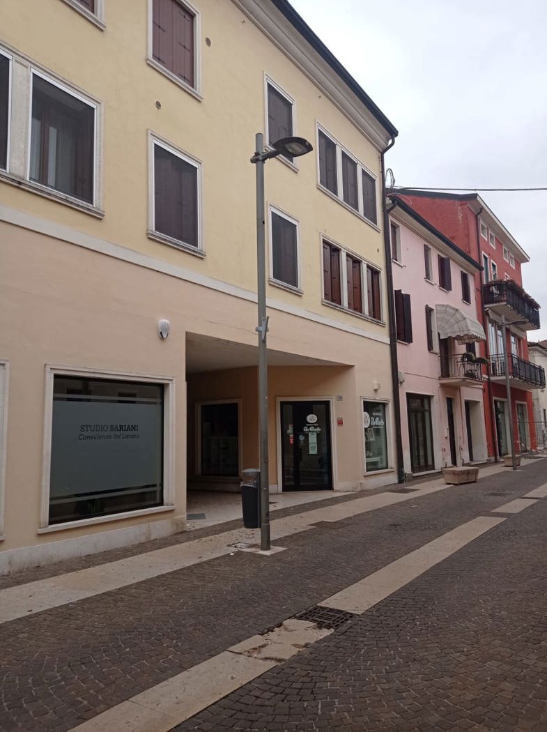 Negozio in vendita a Legnago