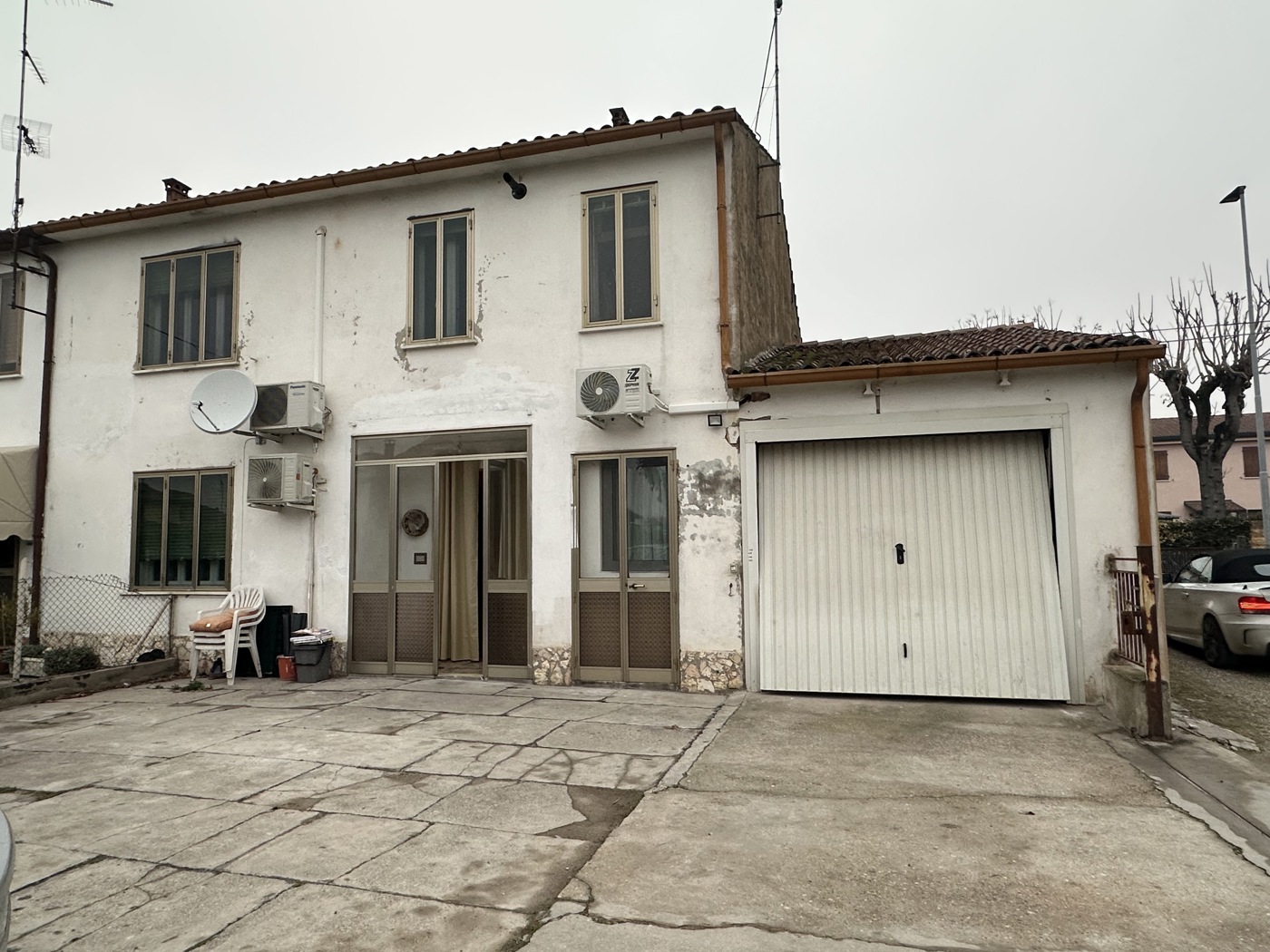 Villa con giardino a Legnago