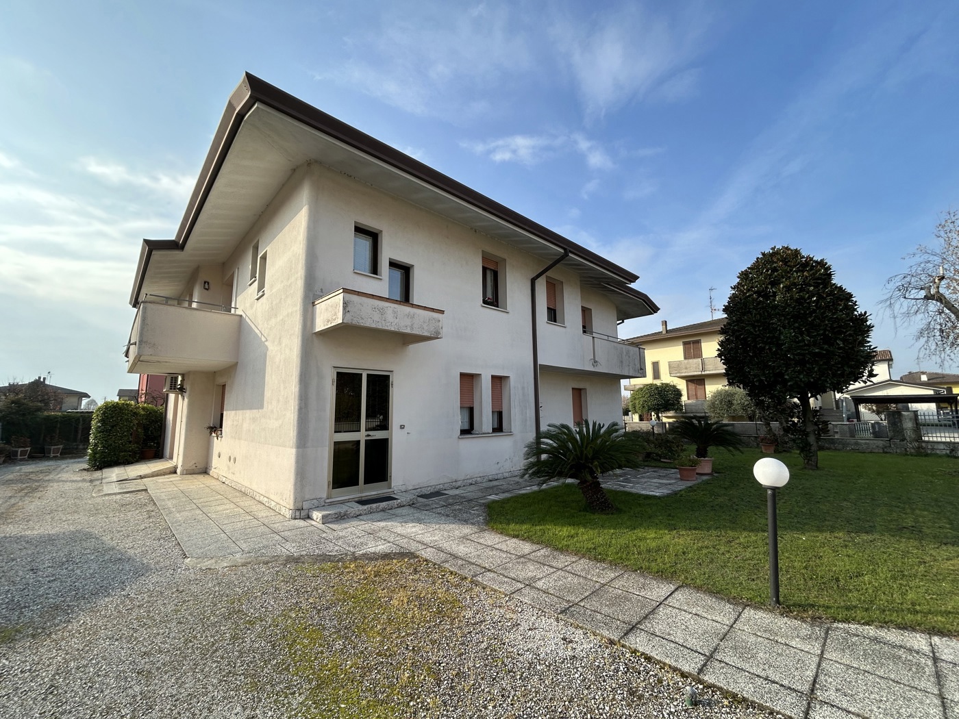 Casa indipendente con giardino a Boschi Sant'Anna
