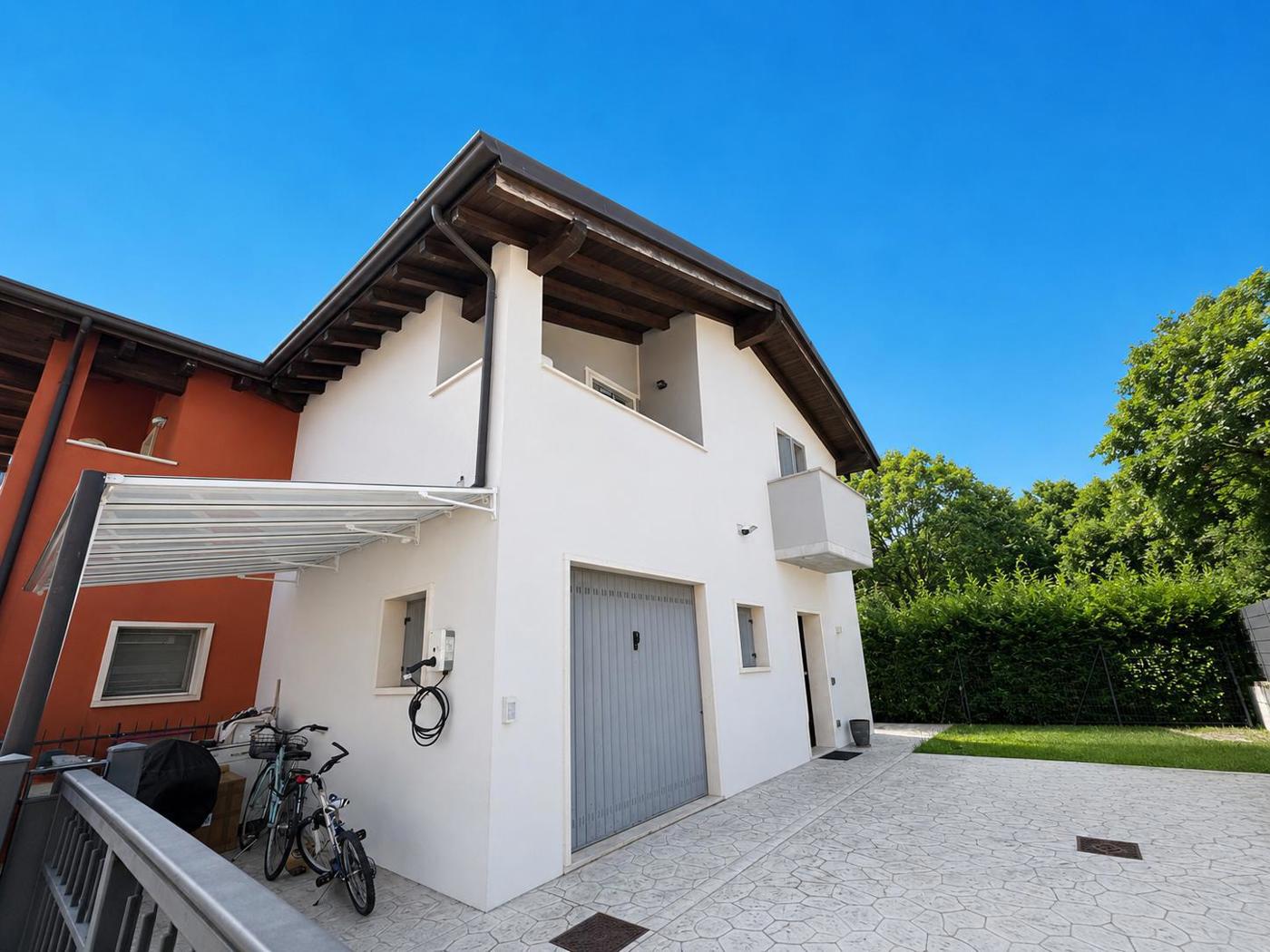 Villa Bifamiliare con giardino a Legnago